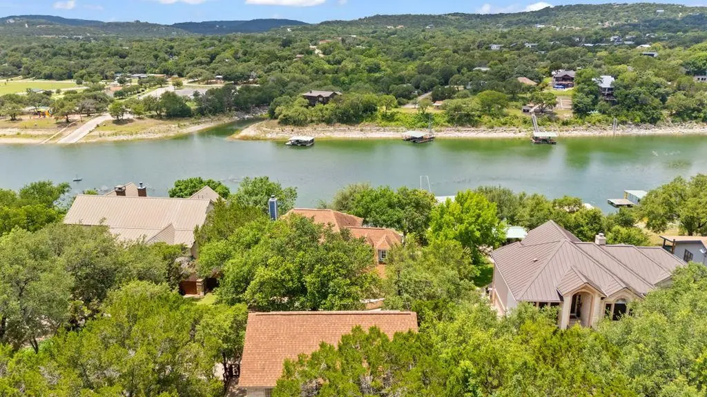 10800 Beach Road Leander TX 78641