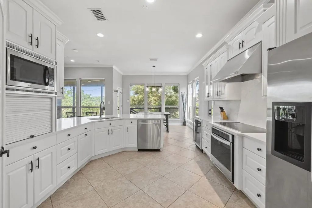 10800 Beach Road Leander TX 78641