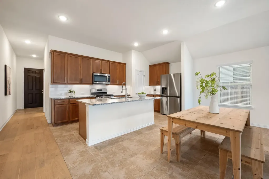 320 Somerville Street Leander TX 78641