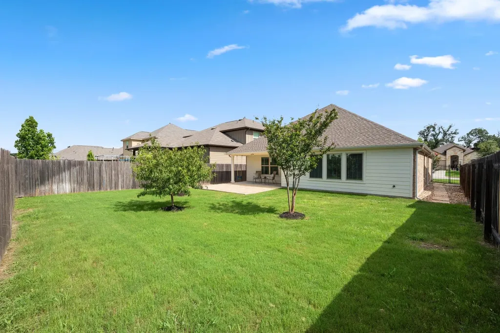 320 Somerville Street Leander TX 78641