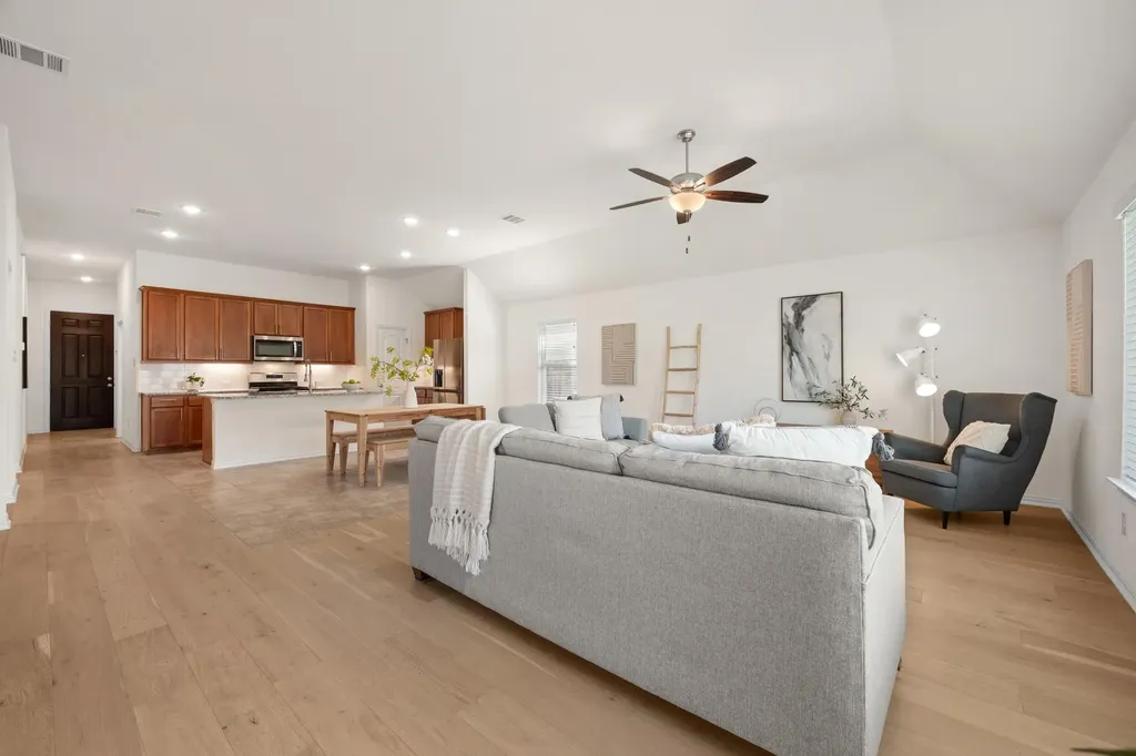 320 Somerville Street Leander TX 78641