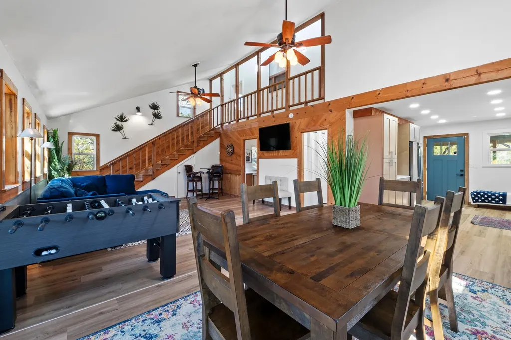 205 Shadows Drive Spicewood TX 78669