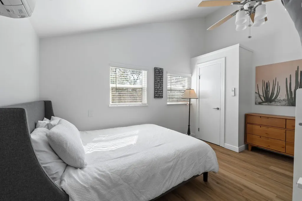 205 Shadows Drive Spicewood TX 78669
