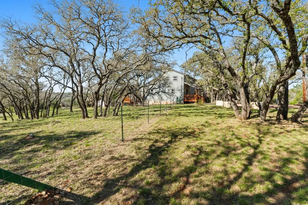 205 Shadows Drive Spicewood TX 78669