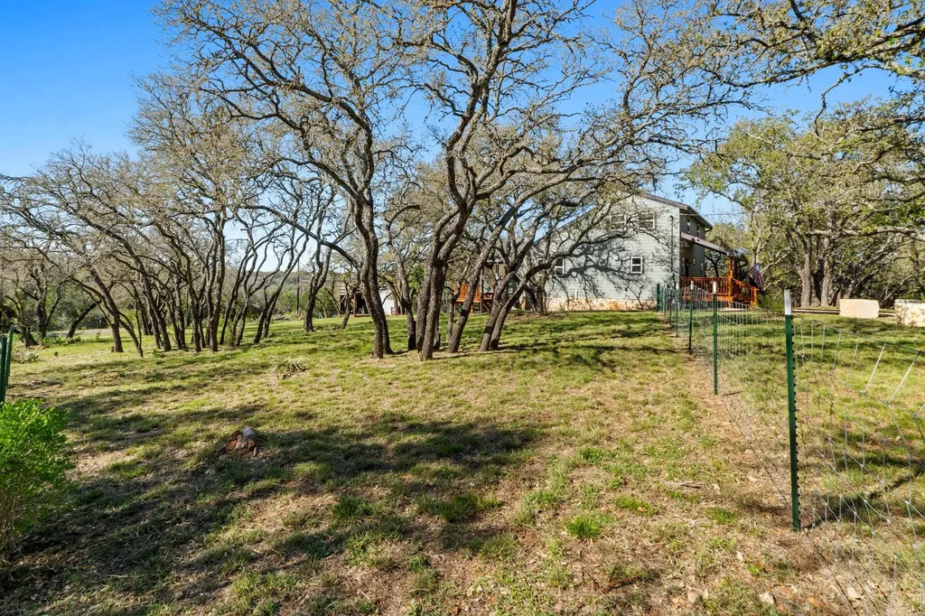 205 Shadows Drive Spicewood TX 78669