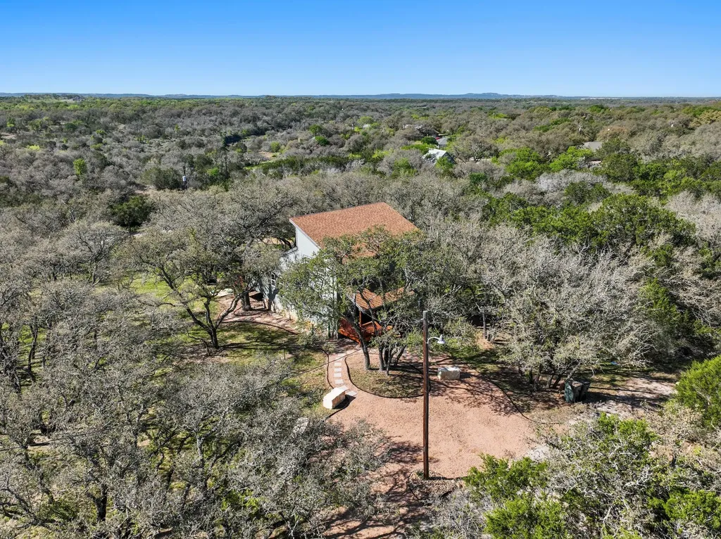 205 Shadows Drive Spicewood TX 78669
