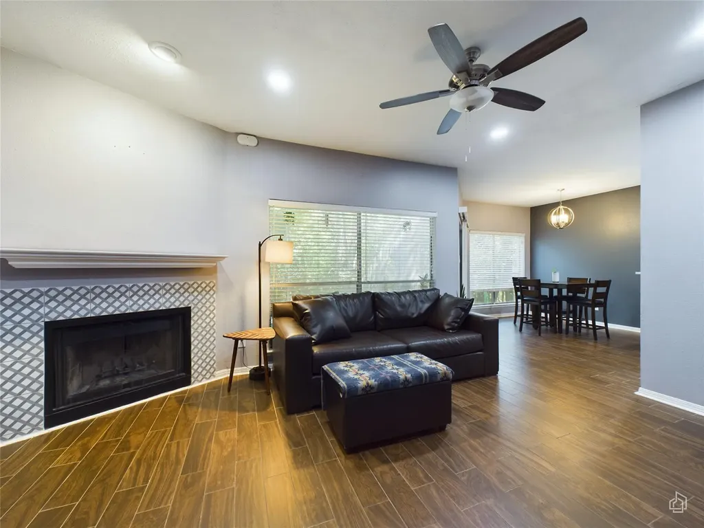 2450 Wickersham Lane Austin TX 78741