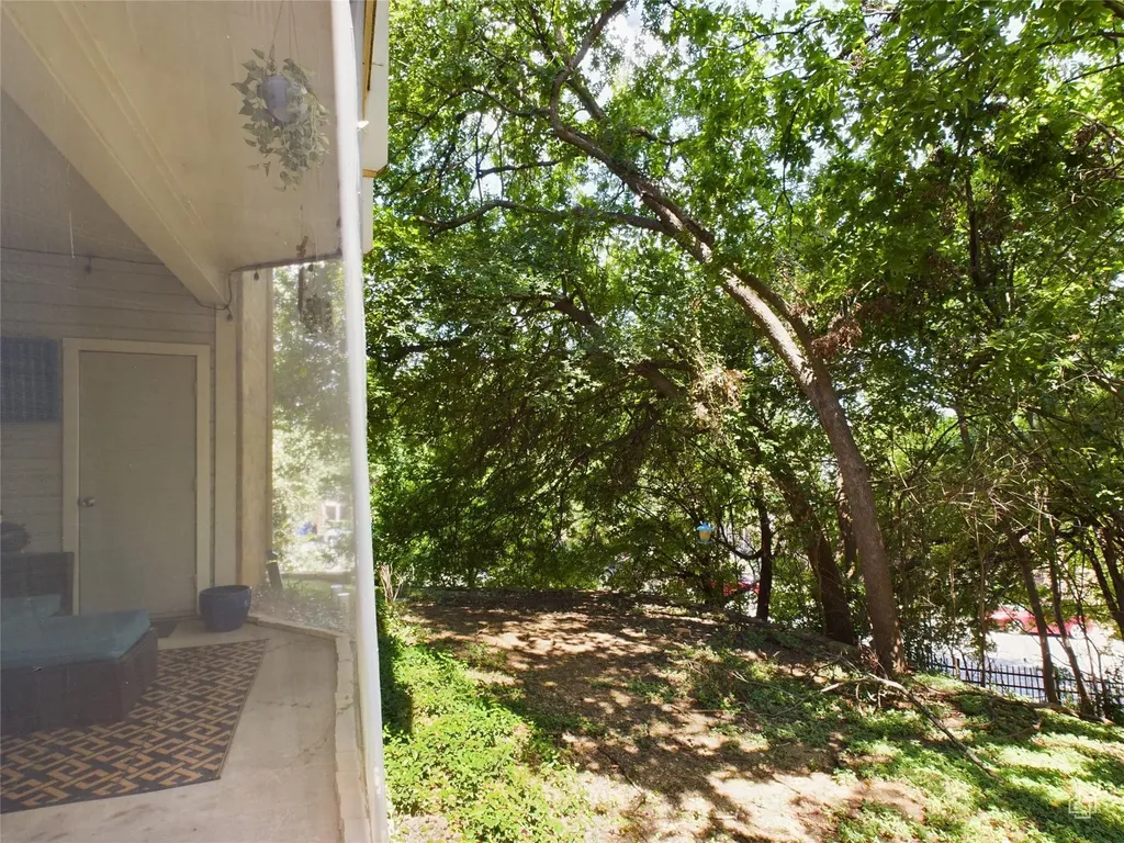 2450 Wickersham Lane Austin TX 78741