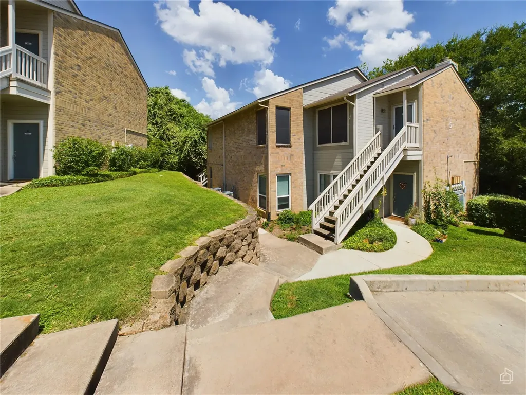 2450 Wickersham Lane Austin TX 78741