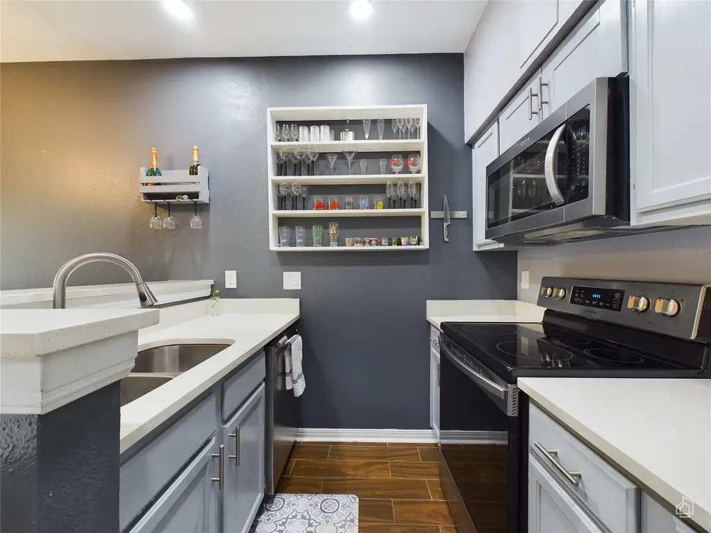 2450 Wickersham Lane Austin TX 78741