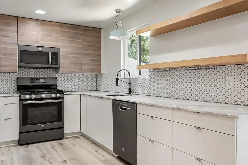 3103 Matador Drive Austin TX 78741