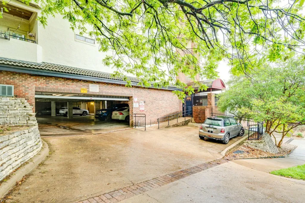 3001 Cedar Street Austin TX 78705