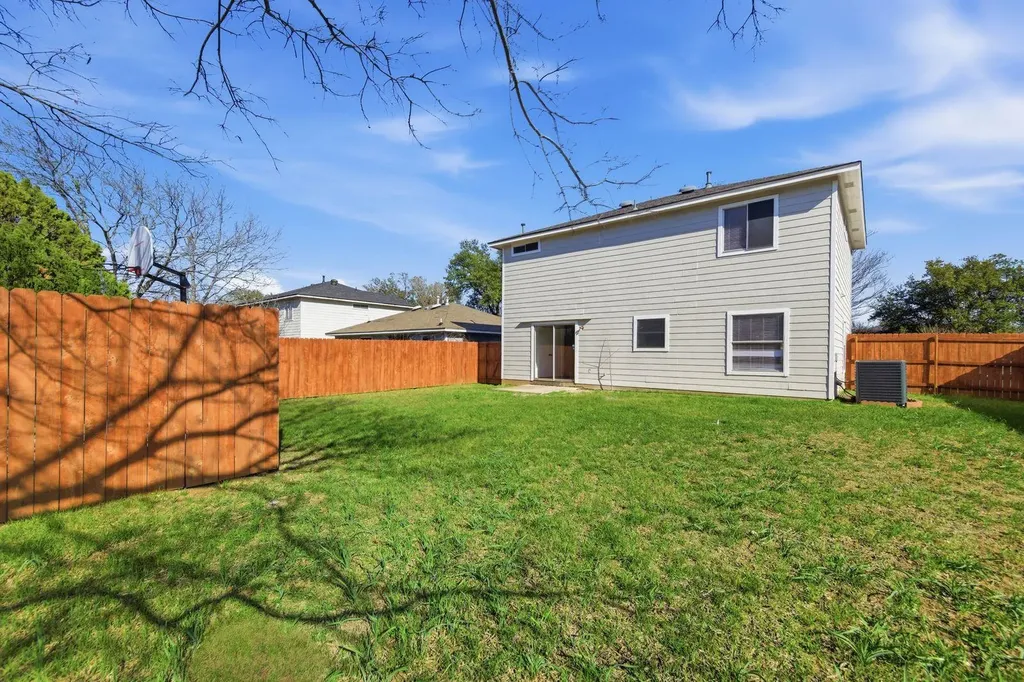 13800 Spring Heath Road Pflugerville TX 78660