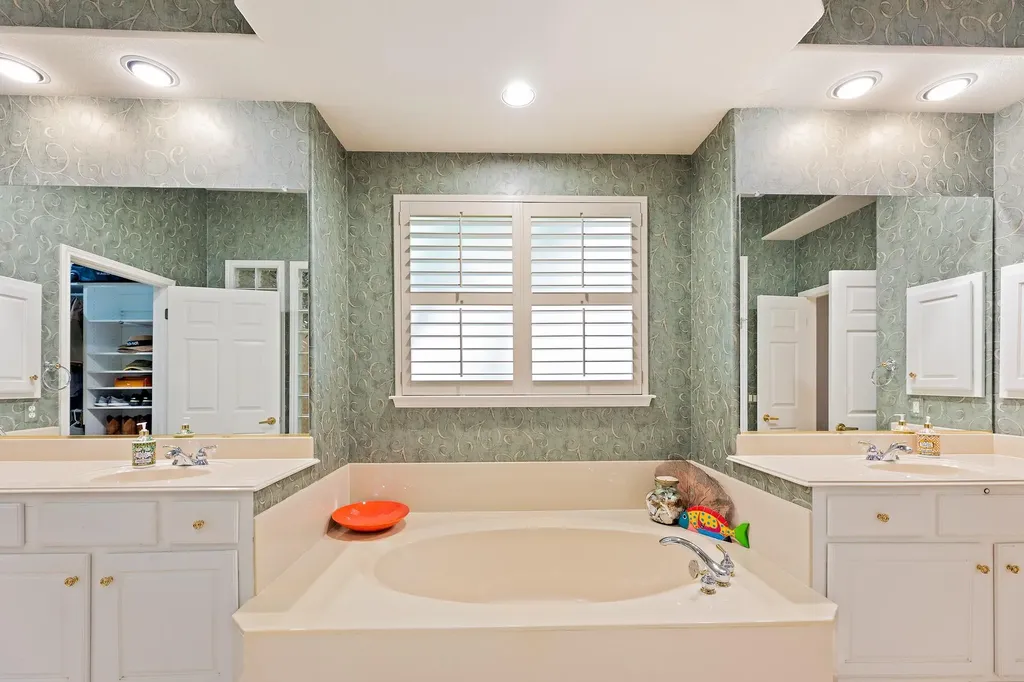 106 Wild Turkey Lane Georgetown TX 78633