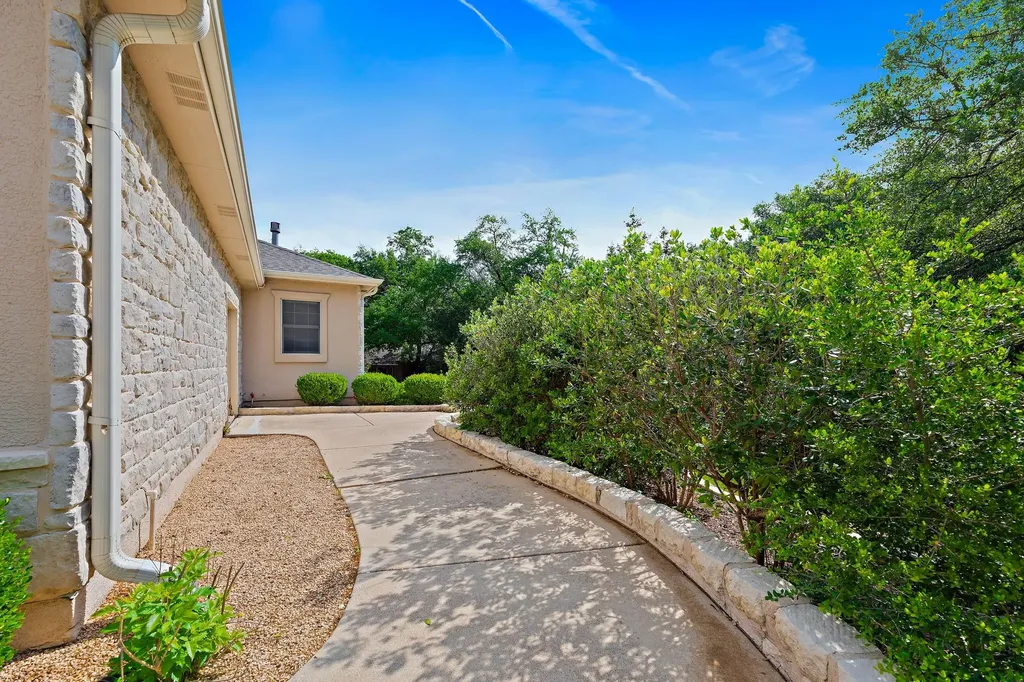 106 Wild Turkey Lane Georgetown TX 78633