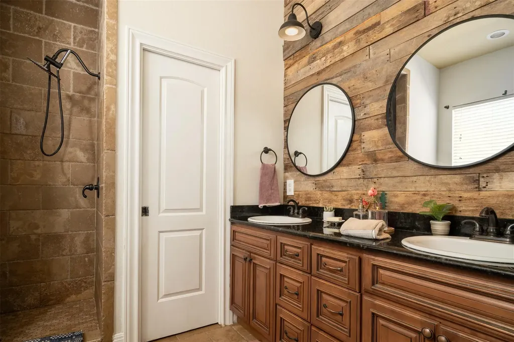 901 Panorama Drive Dripping Springs TX 78620