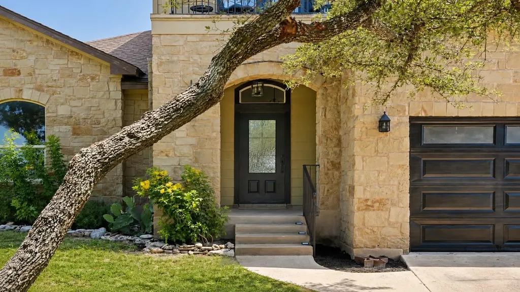 901 Panorama Drive Dripping Springs TX 78620
