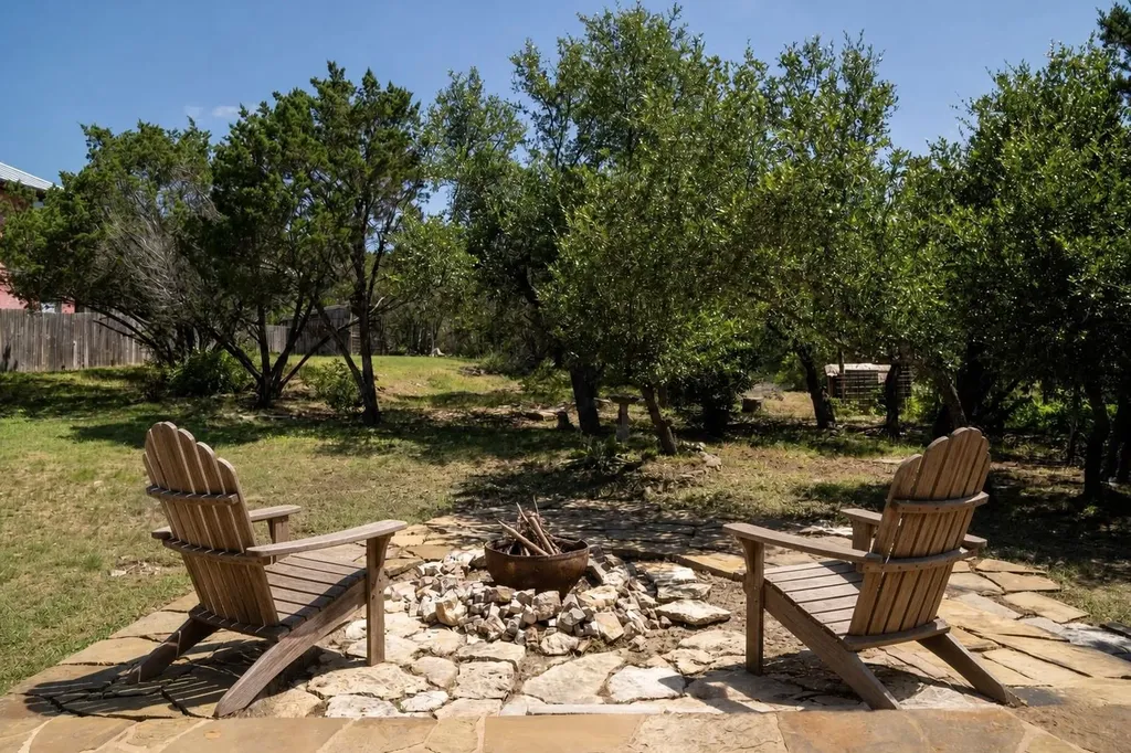 901 Panorama Drive Dripping Springs TX 78620