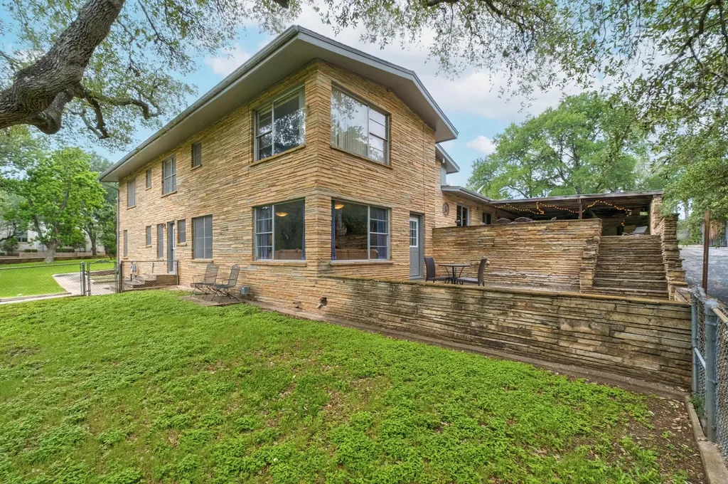 2805 Hatley Drive Austin TX 78746
