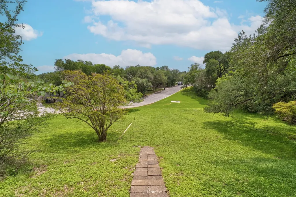 2805 Hatley Drive Austin TX 78746