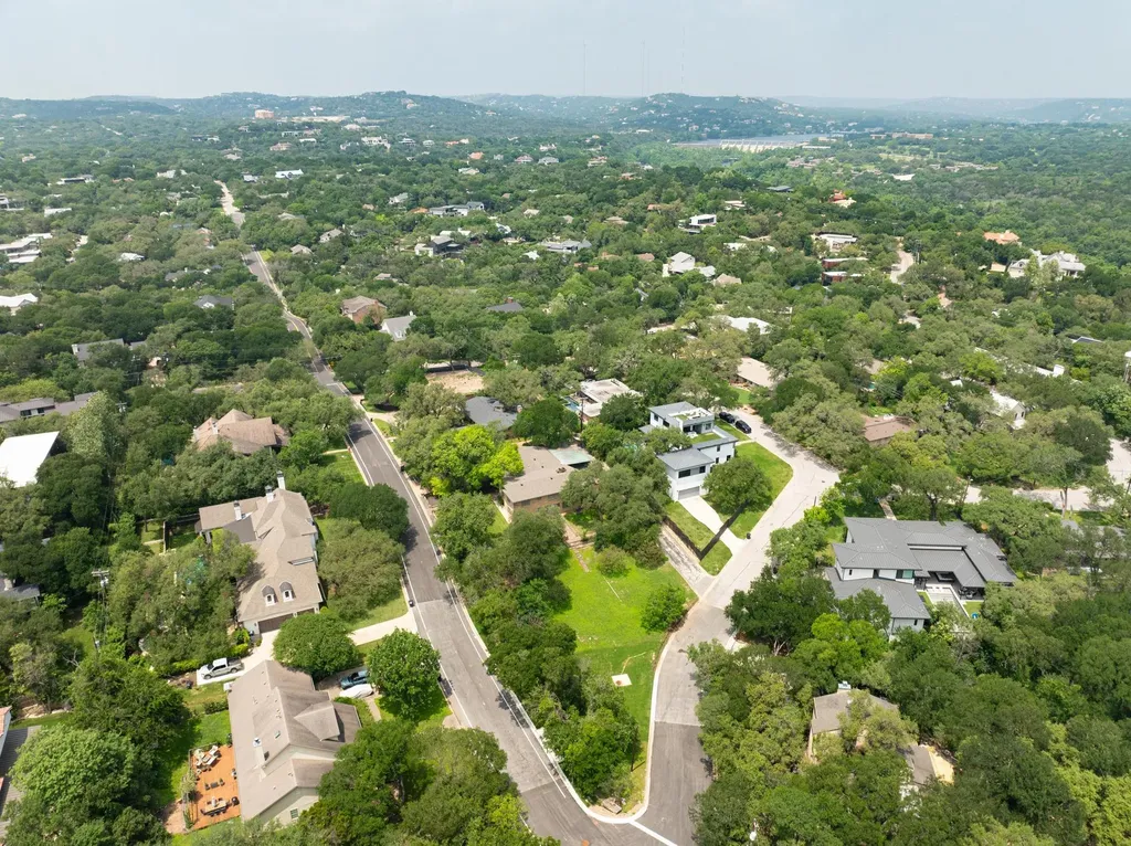 2805 Hatley Drive Austin TX 78746