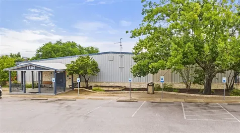1506 N Us Highway 281 Johnson City TX 78636