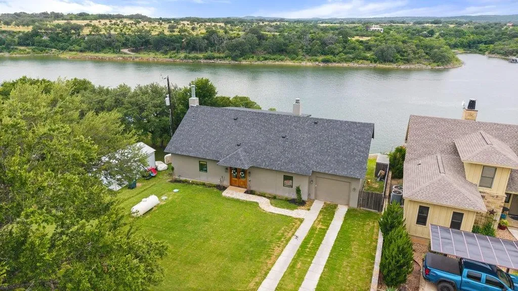24423 Pedernales Drive Spicewood TX 78669