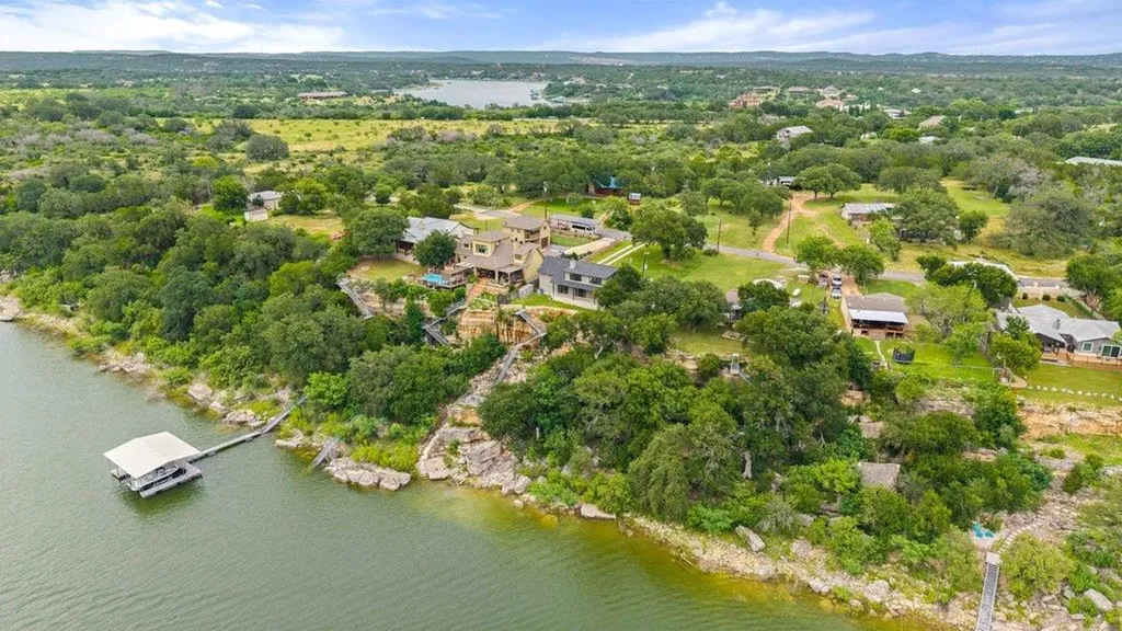 24423 Pedernales Drive Spicewood TX 78669