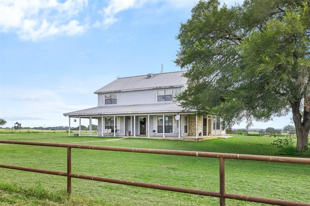 1347 County Road 426 Dime Box TX 77853