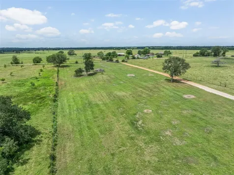1347 County Road 426 Dime Box TX 77853