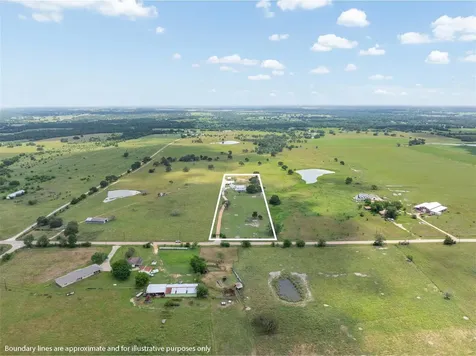 1347 County Road 426 Dime Box TX 77853
