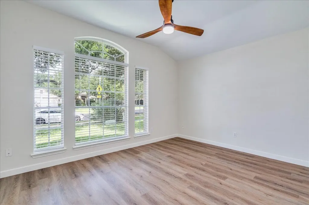 4504 Steed Drive Austin TX 78749