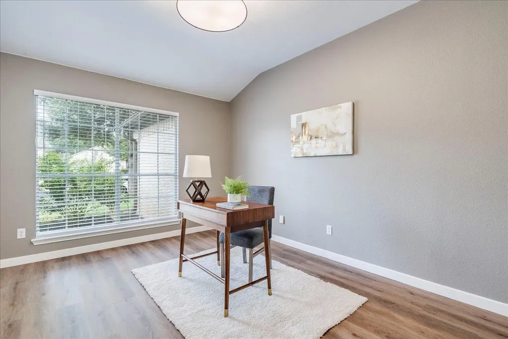 4504 Steed Drive Austin TX 78749