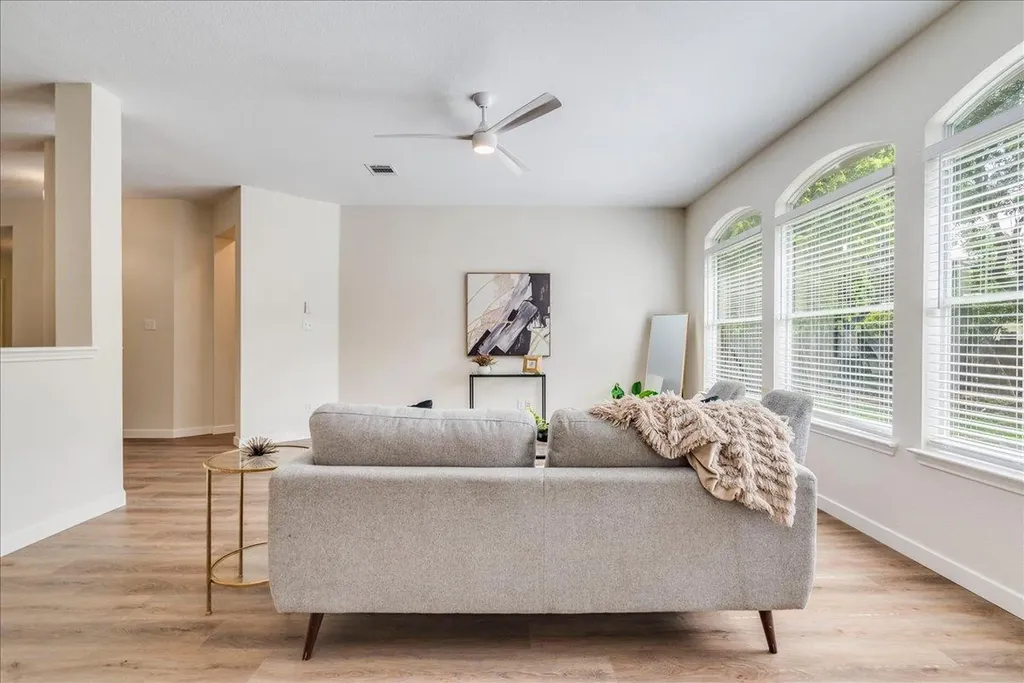 4504 Steed Drive Austin TX 78749