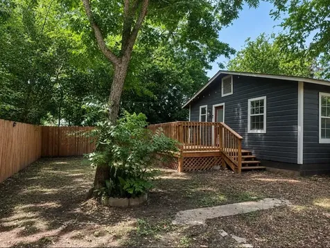 517 W Martin Luther King Drive San Marcos TX 78666