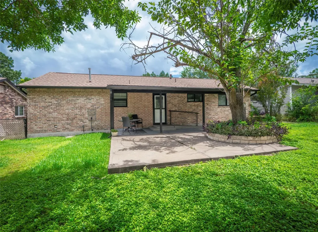 6010 Waycross Drive Austin TX 78745