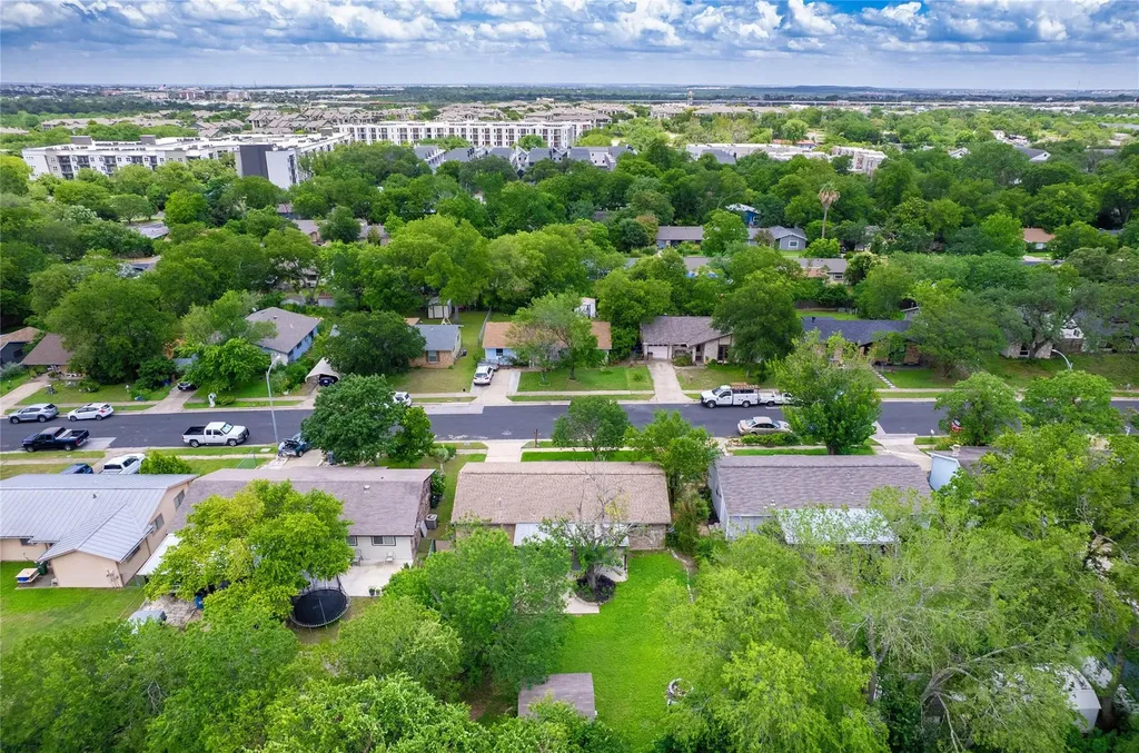 6010 Waycross Drive Austin TX 78745