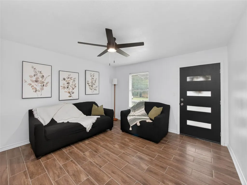 6010 Waycross Drive Austin TX 78745