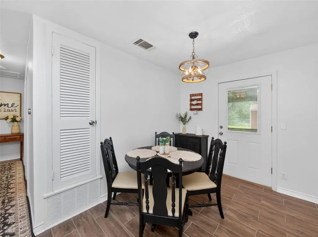 6010 Waycross Drive Austin TX 78745