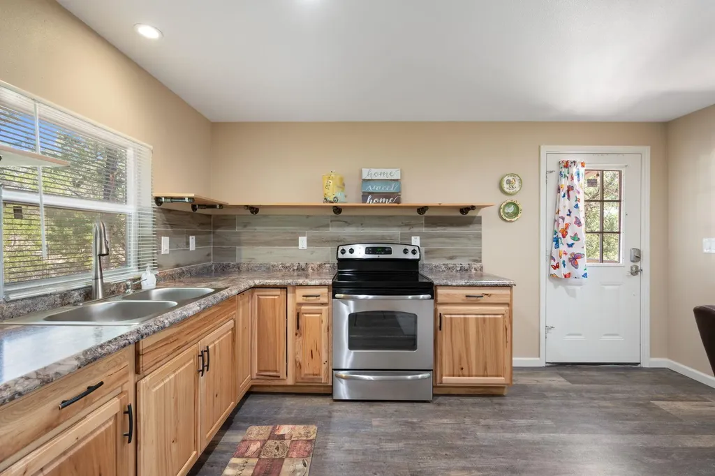 6925 White Hills Lane Marble Falls TX 78654
