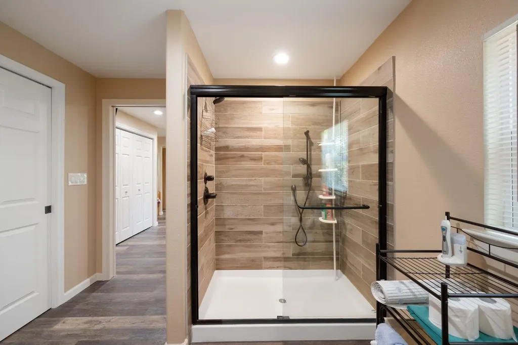 6925 White Hills Lane Marble Falls TX 78654