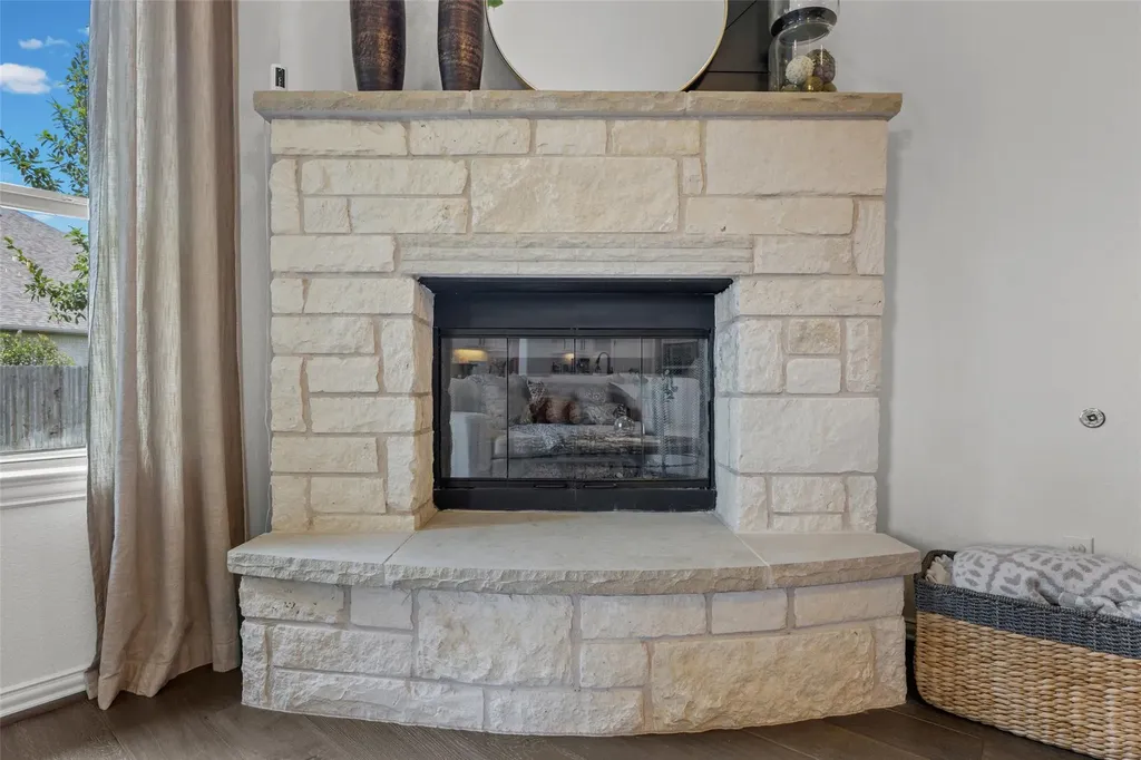 1012 Discovery Well Drive Liberty Hill TX 78642