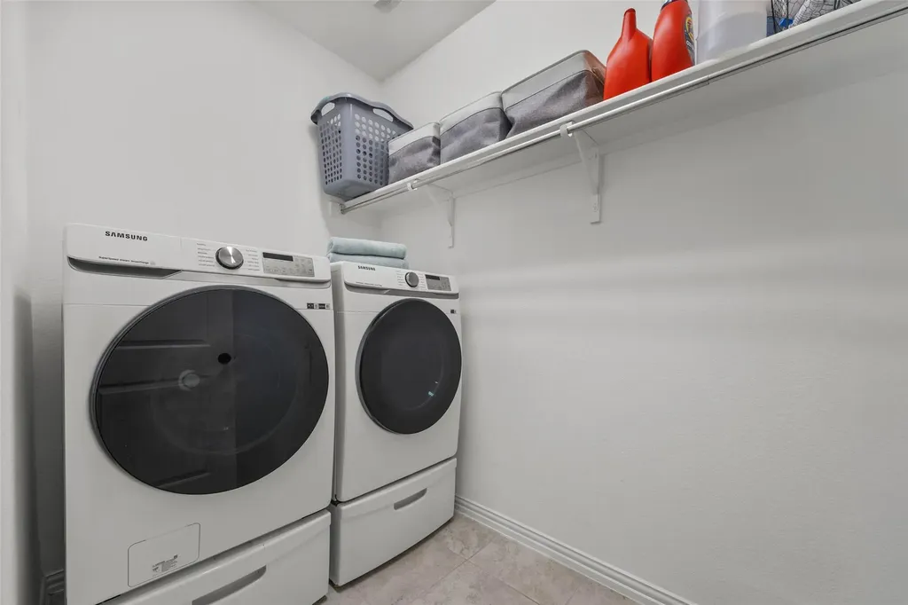 1012 Discovery Well Drive Liberty Hill TX 78642