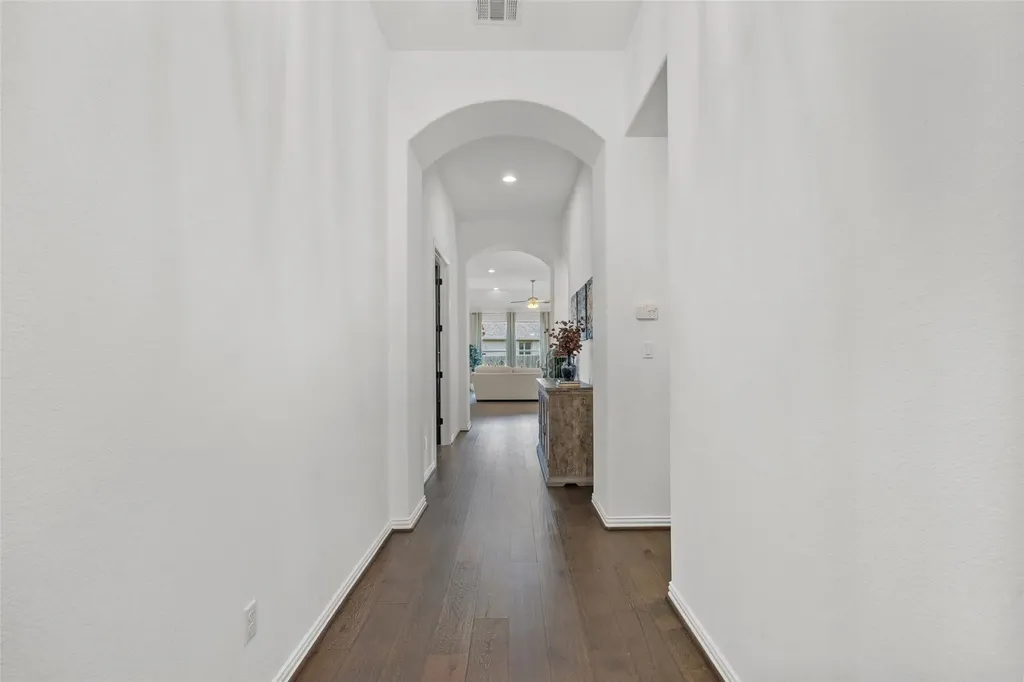 1012 Discovery Well Drive Liberty Hill TX 78642