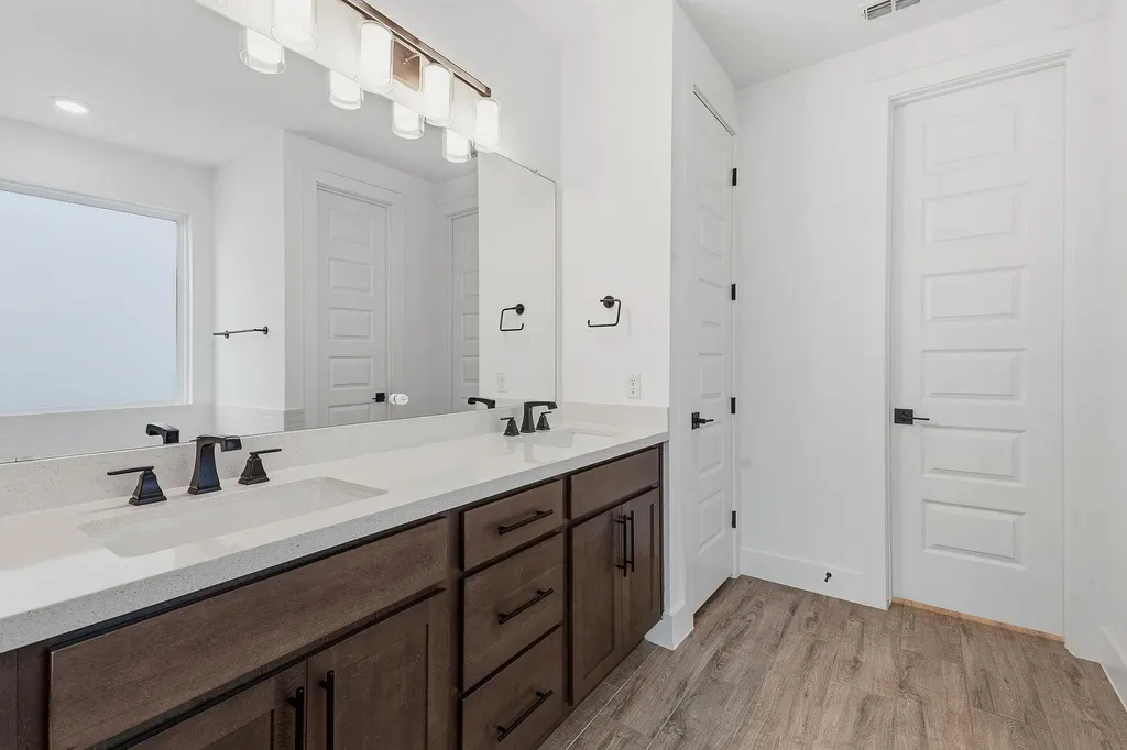 1102 Sage Thrasher Circle Dripping Springs TX 78620