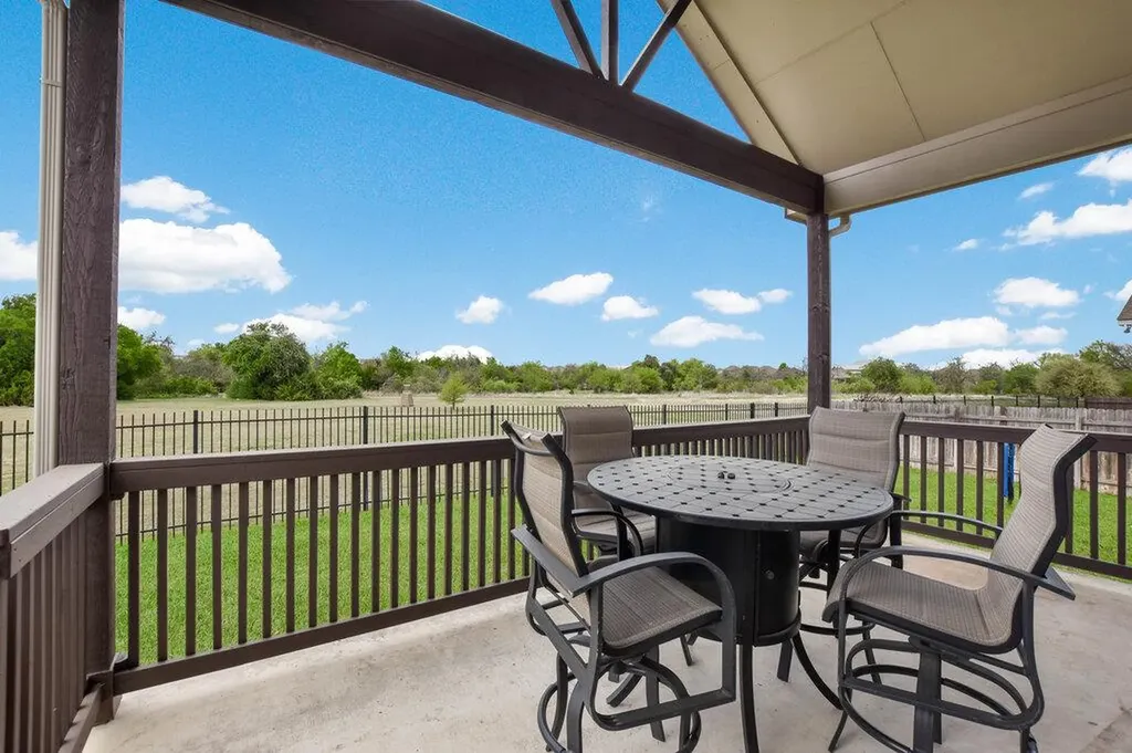 521 Middle Brook Drive Leander TX 78641