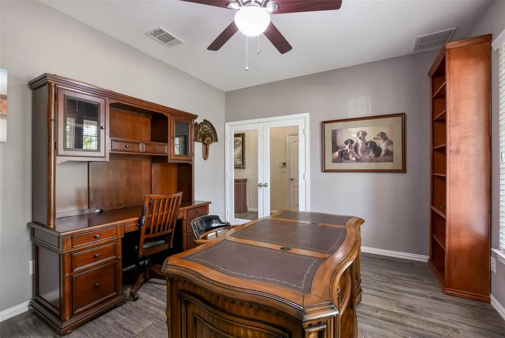 521 Middle Brook Drive Leander TX 78641