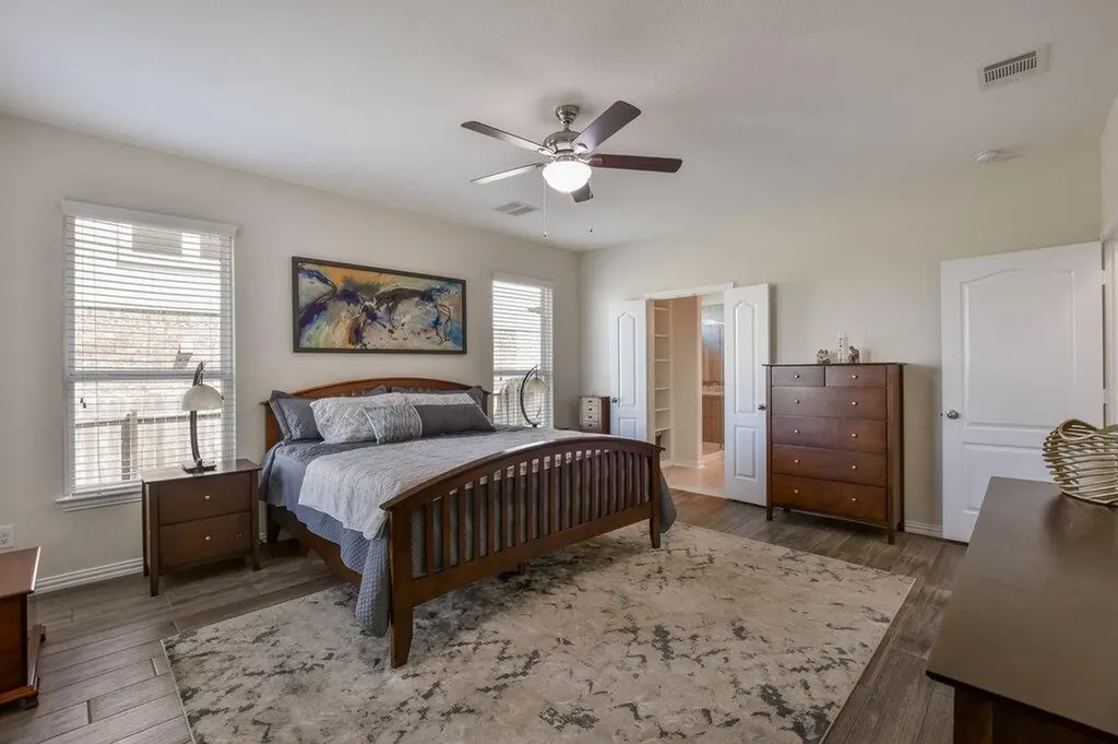 521 Middle Brook Drive Leander TX 78641