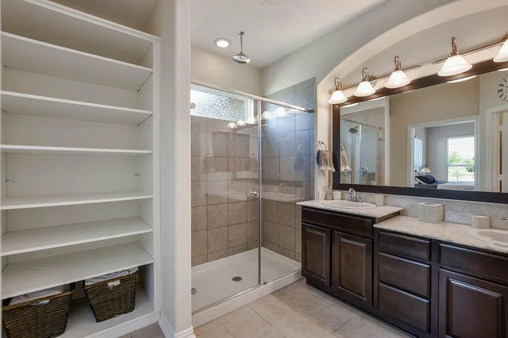 521 Middle Brook Drive Leander TX 78641