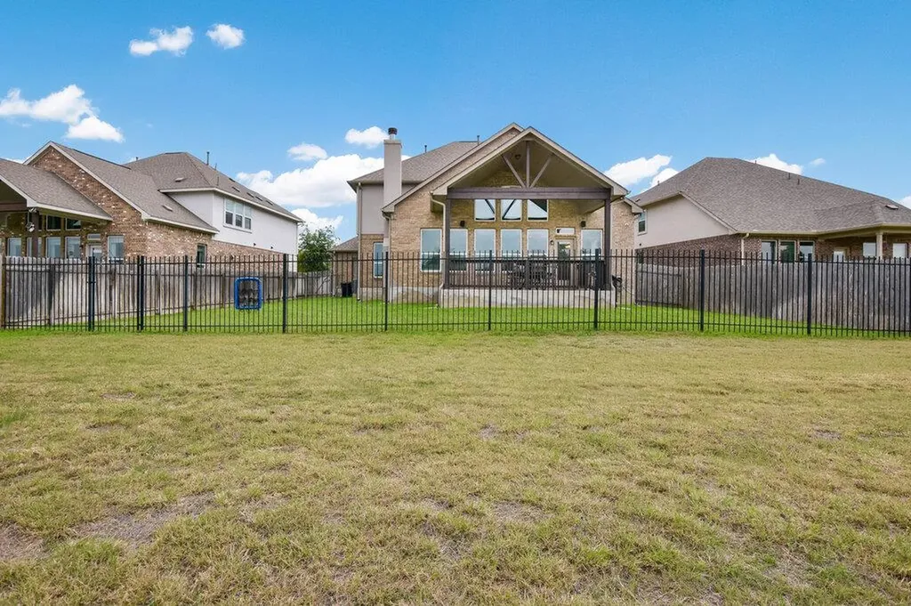 521 Middle Brook Drive Leander TX 78641